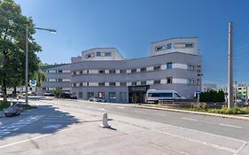 Plaza Premium Salzburg